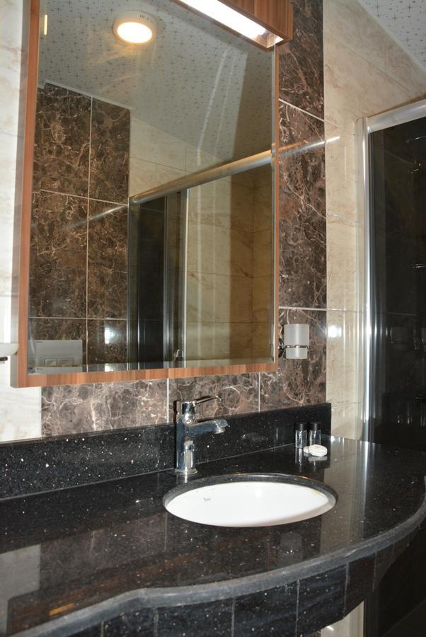 קמר Monk Boutique Hotel מראה חיצוני תמונה