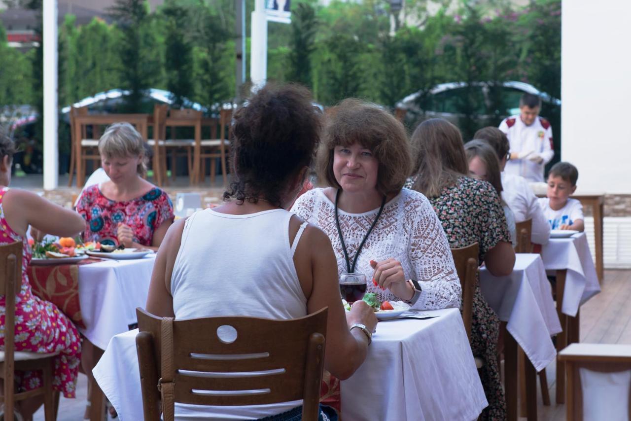 קמר Monk Boutique Hotel מראה חיצוני תמונה